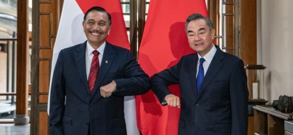 Jengkel dengan Amerika, Luhut Ungkap Alasan Jokowi Merapat ke China