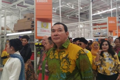 Beda Nasib Klan Politik Ferdinand Marcos dan Soeharto