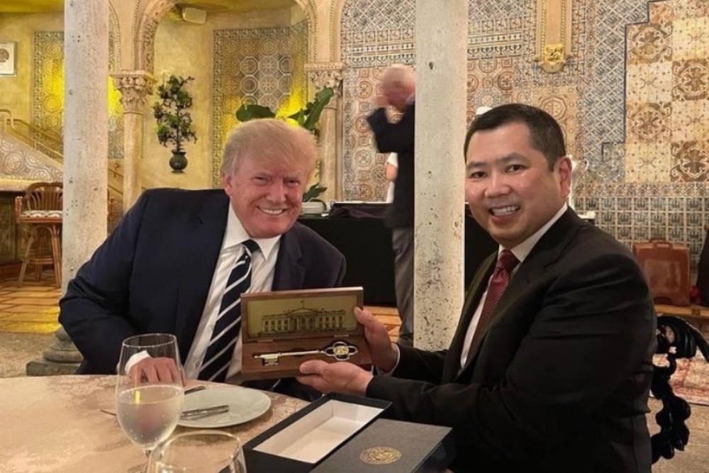 Hary Tanoe Hadiri Pelantikan Donald Trump, Saham MNC Group Kompak Ambrol