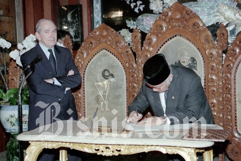 Prabowo Bakal Revisi Sejarah Indonesia, Akademisi Ingatkan Hal Ini