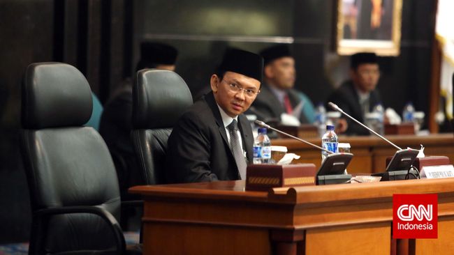 Ahok Tantang Taufik Bertarung di Pilgub DKI Jakarta 2017