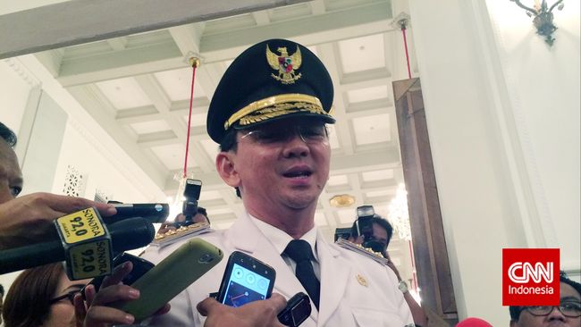 Ahok 'Superstar' anti-Korupsi, sementara Yusril itu Pembela Tersangka Korupsi