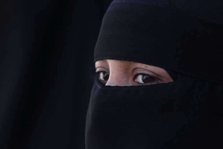 Pemilik Restoran Jerman Usir Wanita Muslim yang Kenakan Niqab