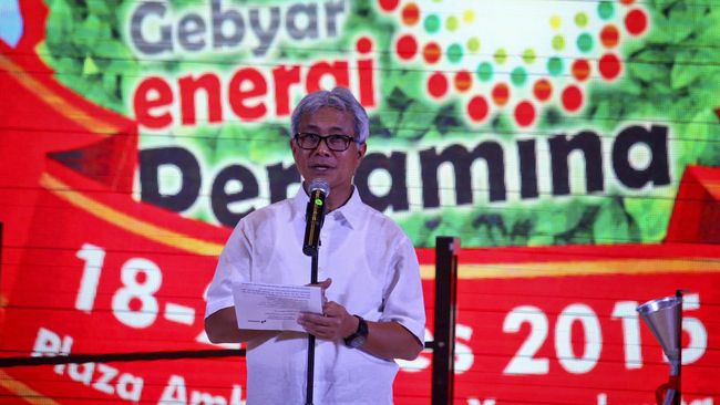 Pendapatan Anjlok 40%, Laba Pertamina 2015 Tergerus