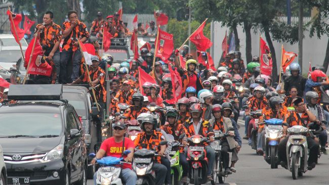 Luhut ancam bekukan Pemuda Pancasila. Main ancam kayak zaman ORBA dulu? 