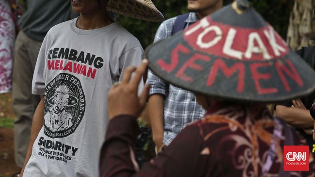 Petani Menang, Izin Lingkungan Semen Indonesia Dibatalkan