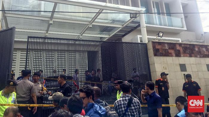 Kasus Pulomas: Ahok Andalkan CCTV, Anies Tingkatkan Peran RT
