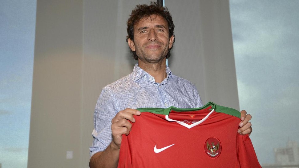 Luis Milla: Petualangan dari Barcelona-Madrid hingga Berjodoh dengan Timnas Indonesia