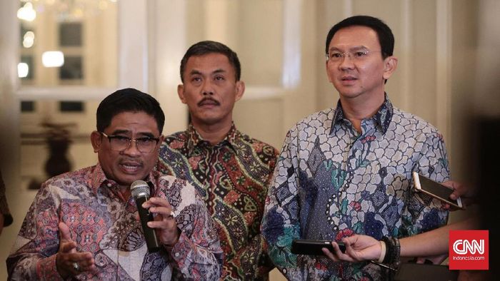 Senyum Semringah Sumarsono Jelang Sertijab Plt Gubernur DKI