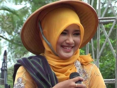 Kalau Mbok Jamunya Secantik Ini, Yakin Masih Tak Suka Minum Jamu?