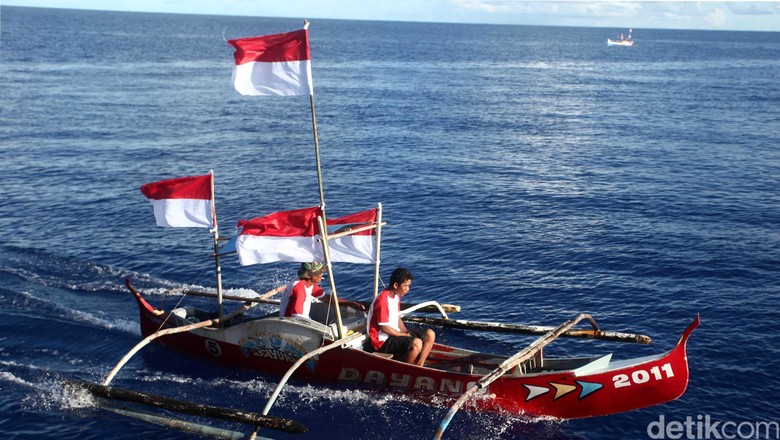 Cerita Tentang Nelayan RI yang Diusir Kapal Asing di Perairan Sendiri !
