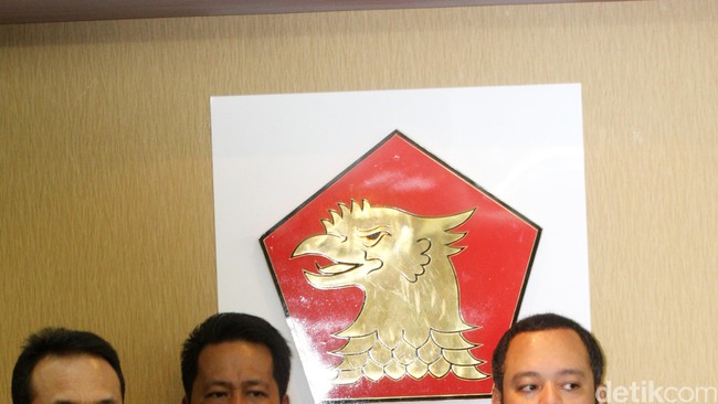Ragukan 700 Ribu KTP Buat Ahok, Ketua Gerindra: Saya Berani Terjun dari Monas
