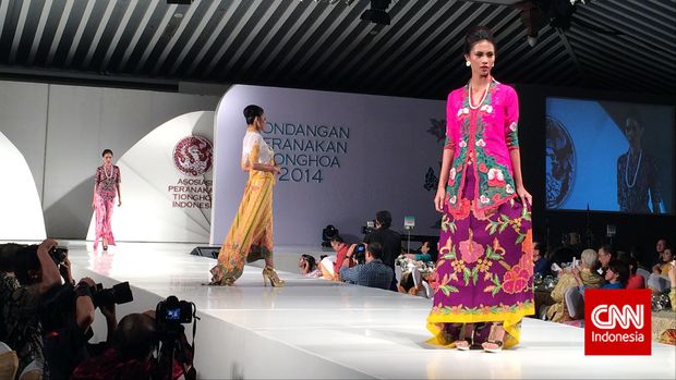 Kebayamu Mengalihkan Duniaku, Dan Terimakasih Sudah Bangga Dengan Kebaya