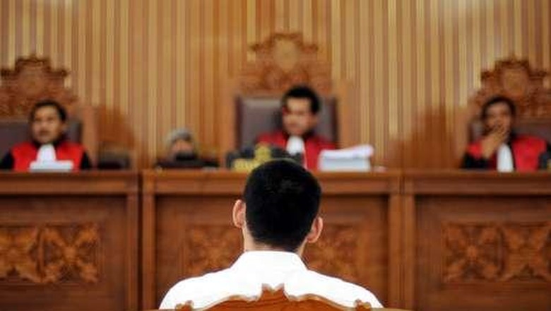 Ortu Mencukur Rambut Guru yang Mencukur Anaknya, Iwan: Saya Habisi Kamu!