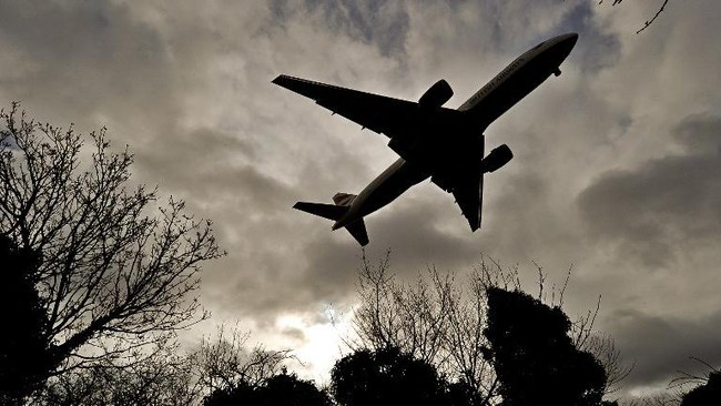 Diduga Copet di Pesawat, 4 WNA Diamankan Polisi Bandara Cengkareng