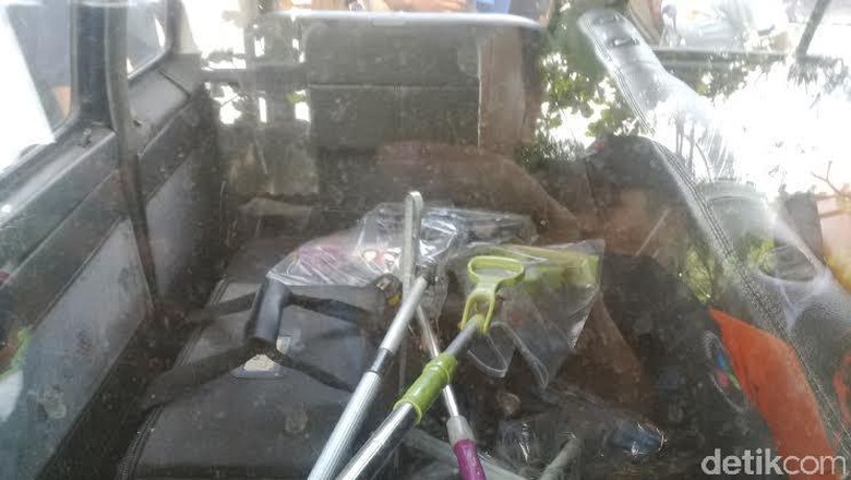 Ini 'Saksi Bisu' Pembunuhan Angeline: Kayu, Bercak Darah hingga Sekop