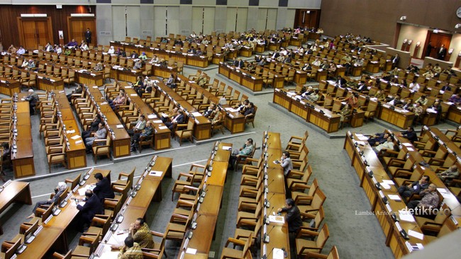 Minim Prestasi, DPR Tak Layak Dapat Dana Aspirasi Rp 11,2 T