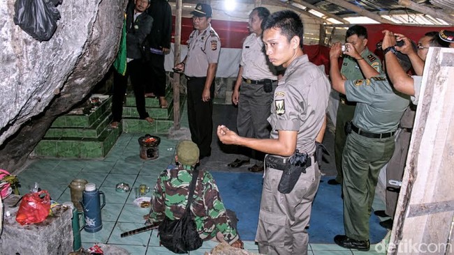 Makam Keramat Palsu di Pelabuhanratu Dibongkar Polisi