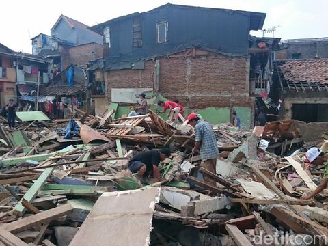 Sempat Diisukan Tak Bisa Roboh, Rumah Hajah Nani Kini Rata dengan Tanah
