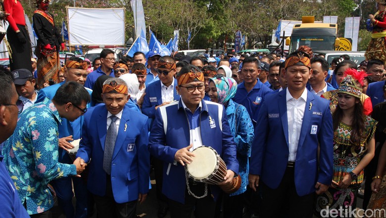 Dituntut Tegas oleh PKS, PAN: Kami Jelas Dukung Jokowi-JK!