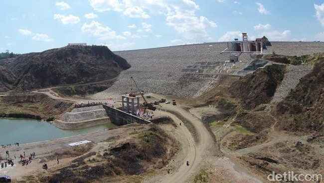 Menghampar Luas, Begini Penampakan Waduk Jatigede dari Udara
