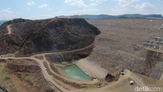Menghampar Luas, Begini Penampakan Waduk Jatigede dari Udara