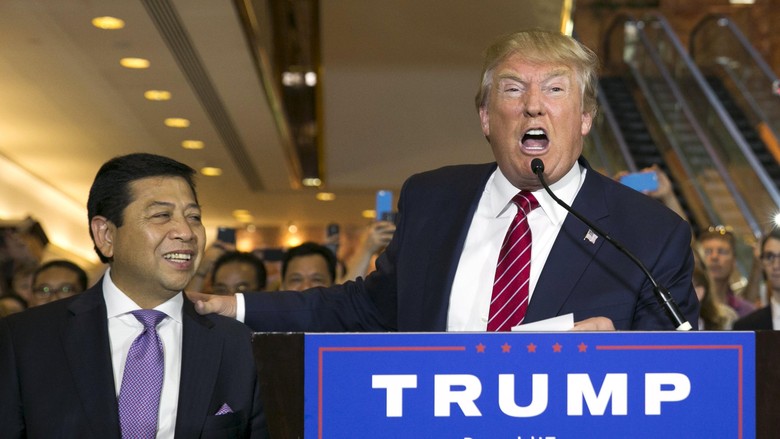Donald Trump Perkenalkan Novanto Sebagai Ketua DPR dan Orang Kuat RI