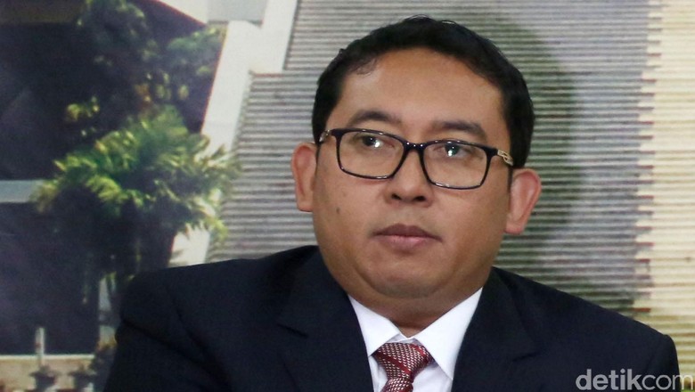 Fadli Zon Kini Kritik Kunjungan Jokowi ke AS