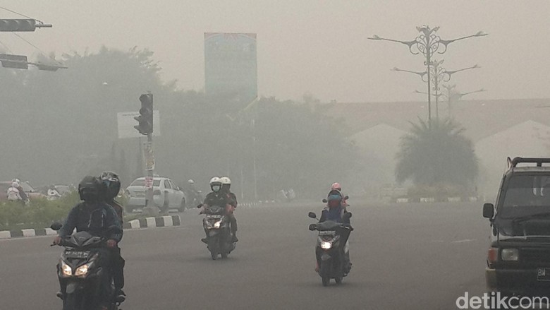 Riau Darurat Asap, Ini Penampakan Parah Pekanbaru