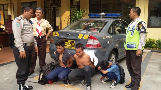 Diamankan Saat Hendak Tawuran, Puluhan Pelajar Ini Pucat di Kantor Polisi