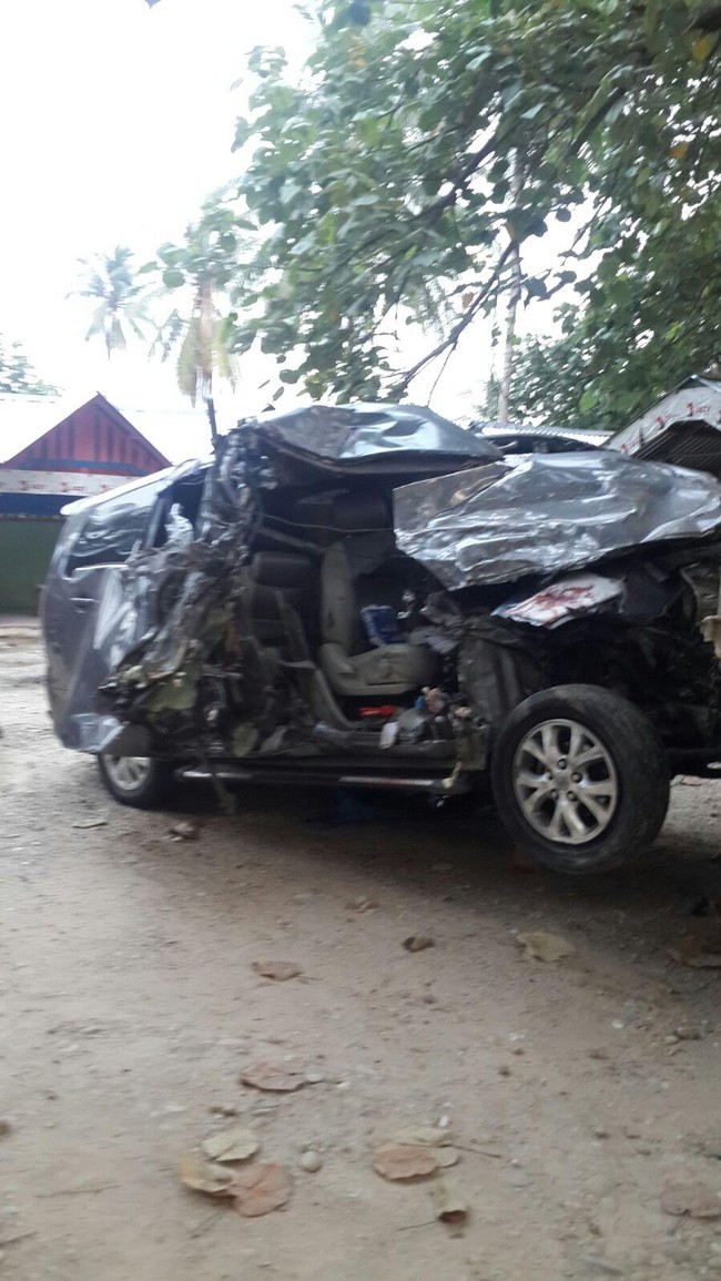 Mobil Tabrakan dengan Truk, Istri dan Anak Wali Kota Langsa Aceh Tewas