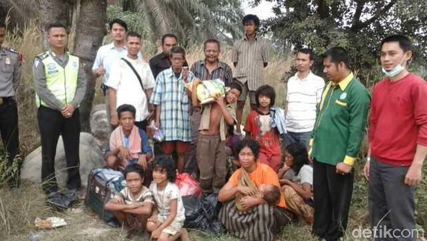Orang Rimba Jambi Mengungsi Karena Asap, Jalan Kaki ke Sumbar dan Riau