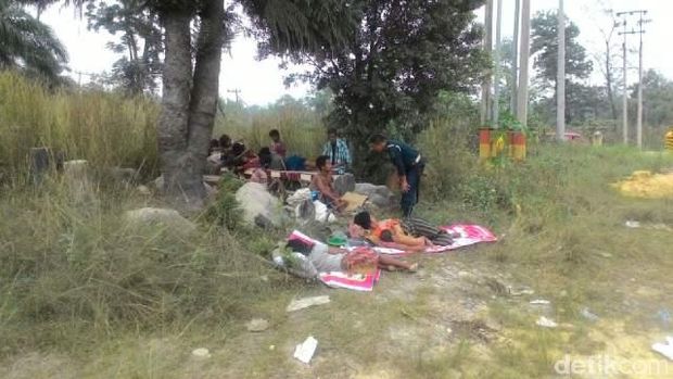 Orang Rimba Jambi Mengungsi Karena Asap, Jalan Kaki ke Sumbar dan Riau