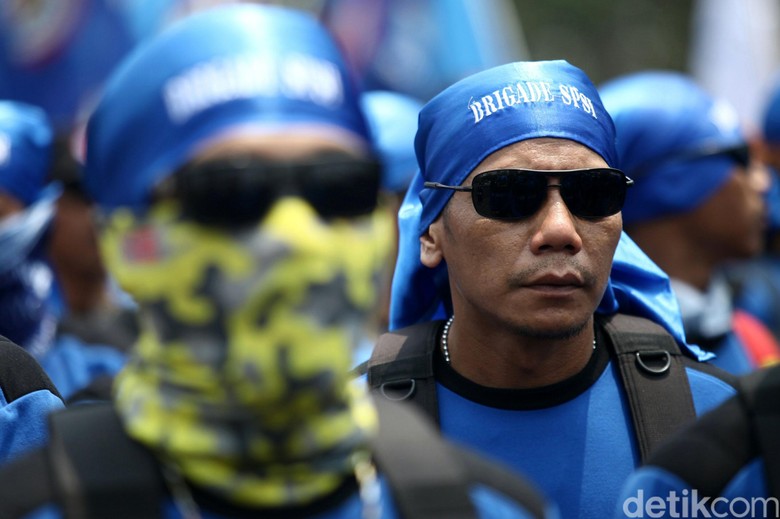 Diabaikan Ahok, Buruh Pindah Demo ke DPRD