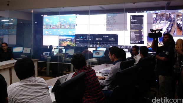 Tinjau Ruang Smart City Balai Kota, Ahok: Bisa Tahu Lurah yang Ngeyel