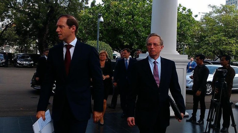 Menteri Perdagangan Rusia Temui Jokowi Sampaikan Surat dari Putin