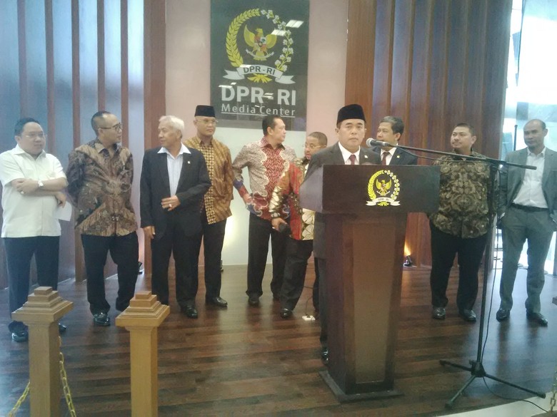 10 Fraksi DPR Sepakat Reses 2 Minggu dan Tak Ada Kunker Pansus ke LN