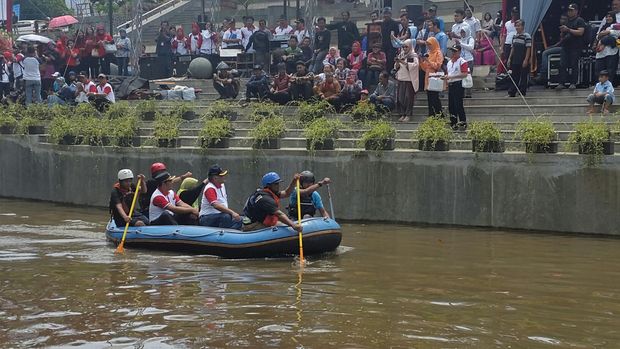 Resmikan Teras Cikapundung, Ridwan Kamil: Kalau Airnya Bersih, kayak di Venesia