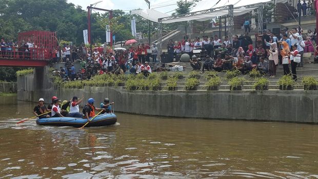 Resmikan Teras Cikapundung, Ridwan Kamil: Kalau Airnya Bersih, kayak di Venesia