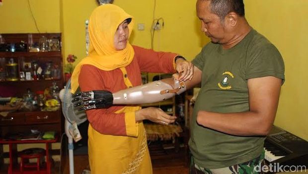 Next Ironman - Kisah Serka Siswandi dan Tangan Bionik