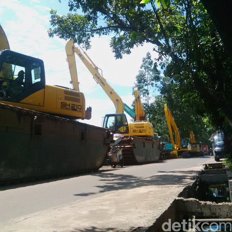 Jelang Penertiban Kalijodo, 10 Bekhoe Parkir di Belakang Kafe Daeng Aziz