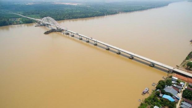 Jembatan Terpanjang di Kalimantan Selesai Dibangun, Ini Penampakannya