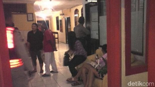 3 Rumah Hiburan Malam Ilegal di Eks Lokalisasi Jarak Digerebek