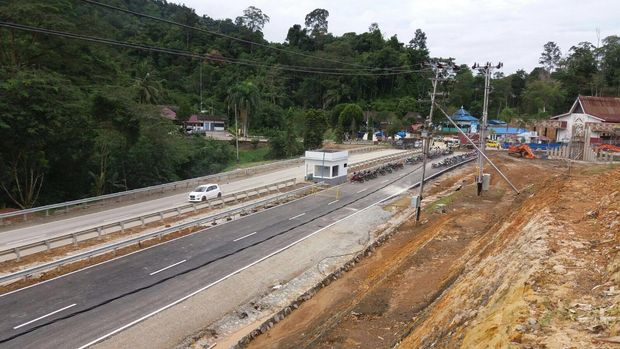 Begini Perkembangan Proyek Jalan Perbatasan RI-Malaysia