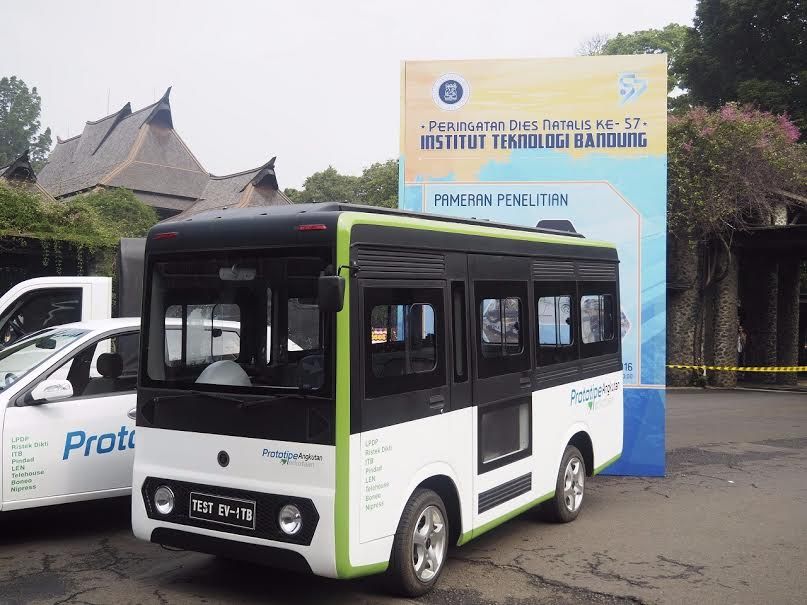 Libatkan Ratusan Peneliti, Ini Mobil Listrik Karya ITB