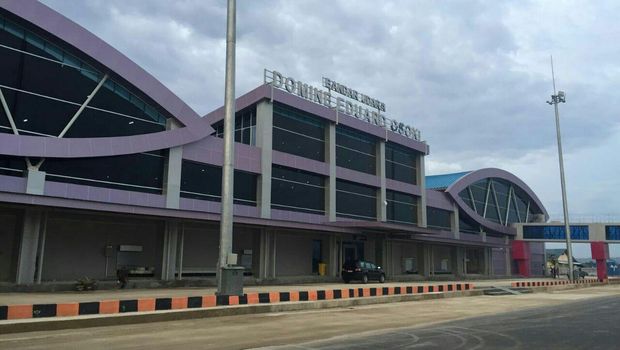 Jakarta - Menteri Perhubungan Ignasius Jonan hari ini meresmikan operasional Bandara