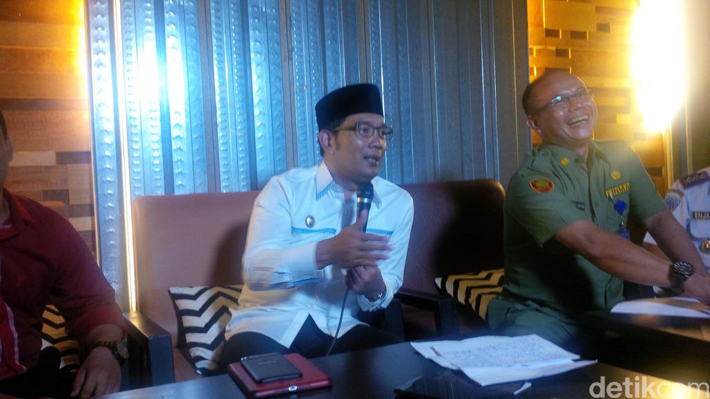 Sambil Peragakan Adegan, Ridwan Kamil Ceritakan Penindakan ke Sopir Ompreng