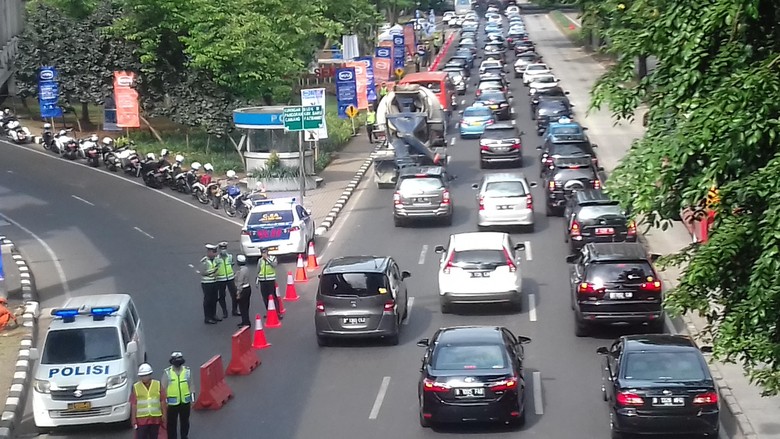 Ada Ground Breaking Proyek Lingkar Semanggi, Jl Sudirman Makin Macet