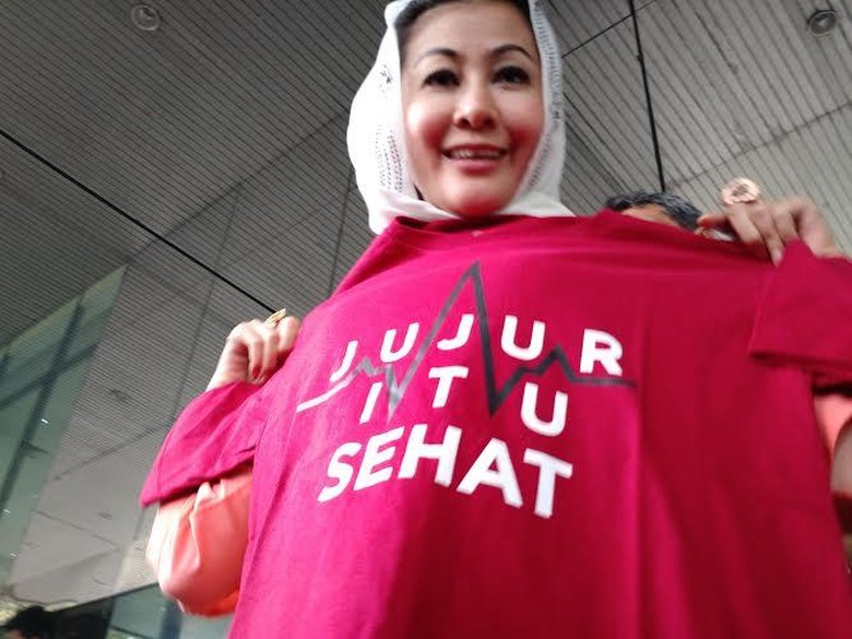 Hasnaeni 'Wanita Emas' Diselidiki Polisi Atas Dugaan Penipuan Tender Proyek Jalan