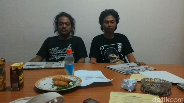 Pemuda Pemakai Kaos 'Pecinta Kopi Indonesia' Resmi Ditahan Terkait Komunisme